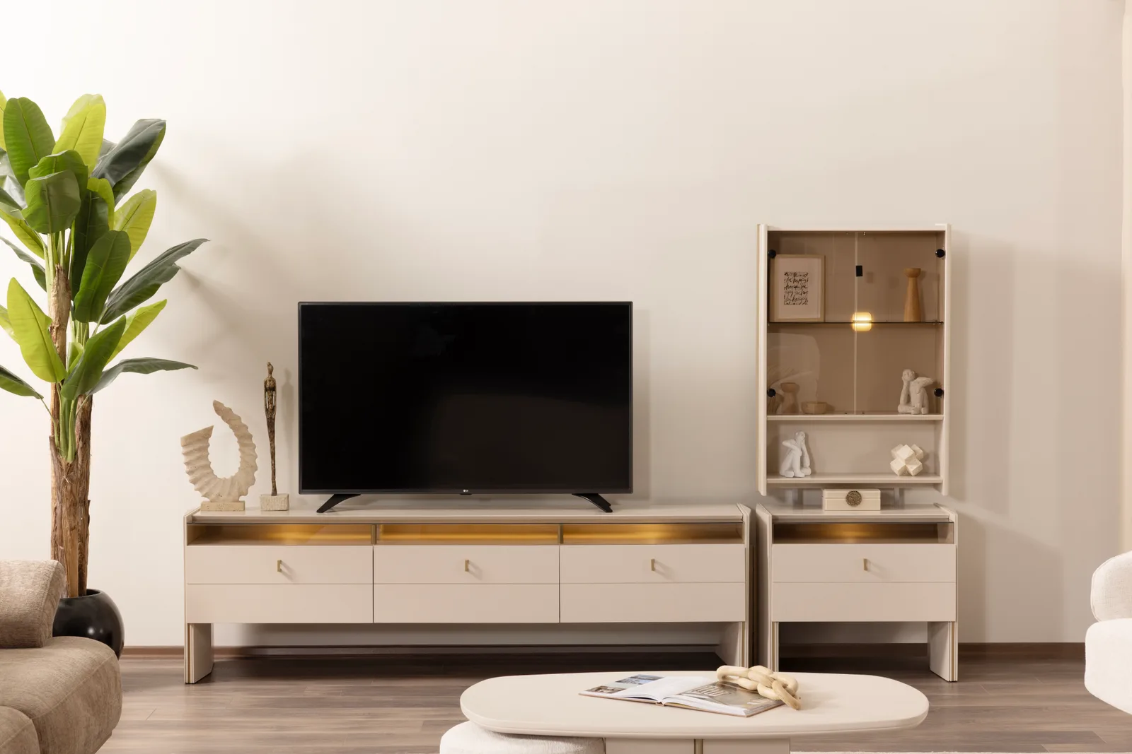 Helen Tv Ünitesi 4