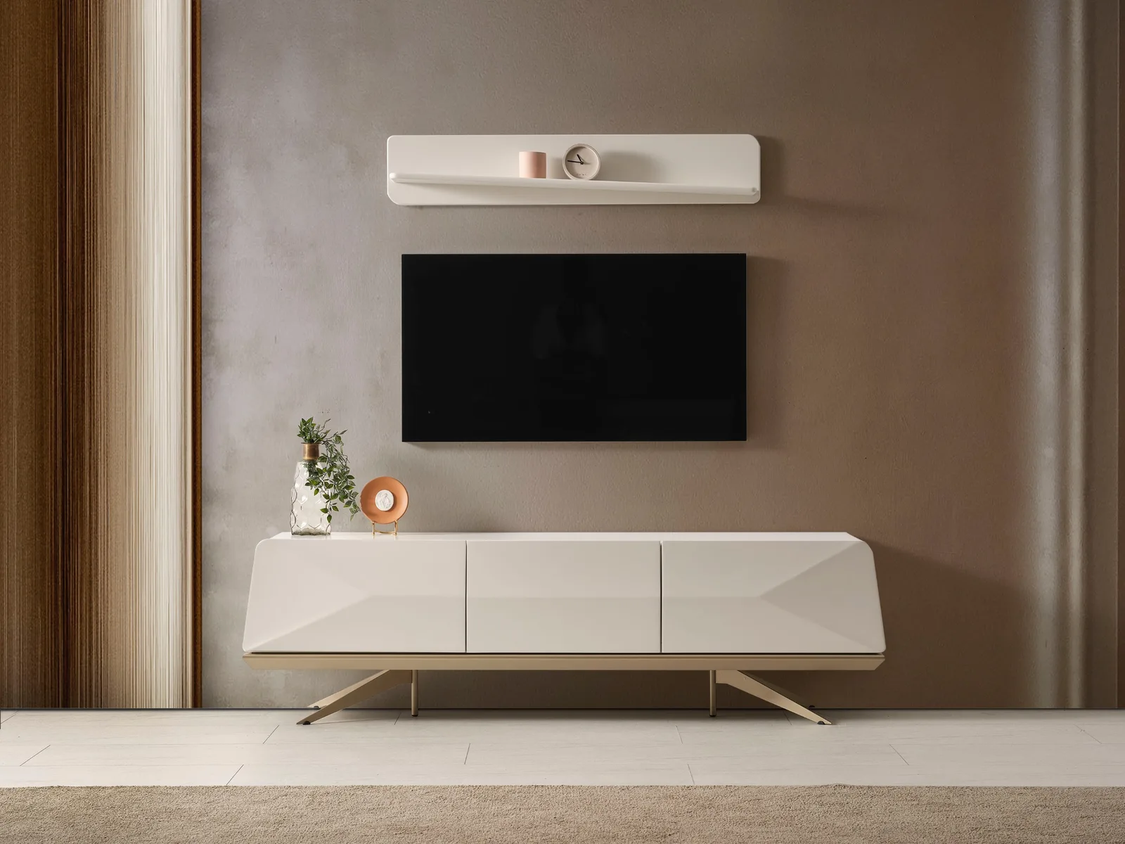 Guccı Tv Ünitesi